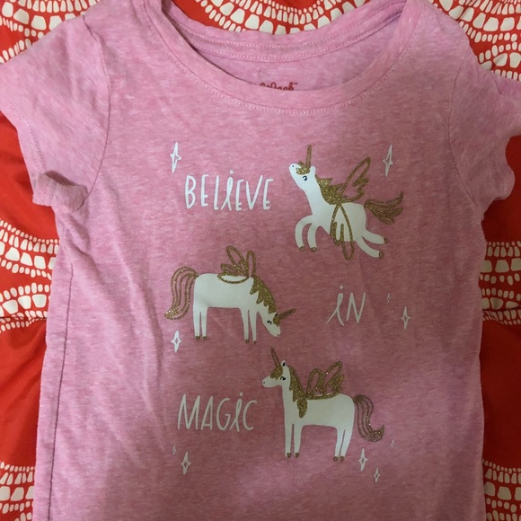 Bundle of 3 toddler girl shirts - Picture 2 of 7